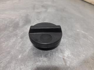 Крышка маслозаливной горловины NISSAN AD 2001 контрактная Крышка маслозаливной горловины NISSAN AD 2001