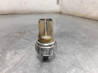 Датчик давления масла NISSAN AD 2001