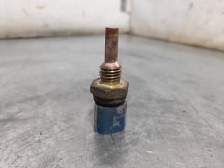 Запчасть датчик температуры охлаждающей жидкости NISSAN BLUEBIRD 2001