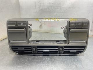 Дефлектор воздушный Nissan Xtrail 2001 контрактная Дефлектор воздушный Nissan Xtrail 2001