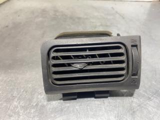 Запчасть дефлектор воздушный передний правый Toyota Allion 2002