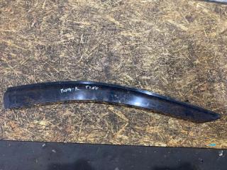 Ветровик передний правый Nissan Tino 2000