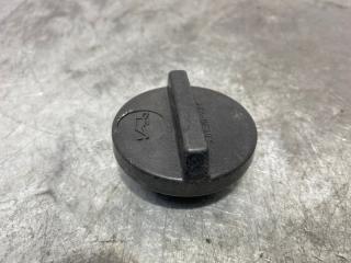 Крышка маслозаливной горловины Nissan Serena 1999 контрактная Крышка маслозаливной горловины Nissan Serena 1999