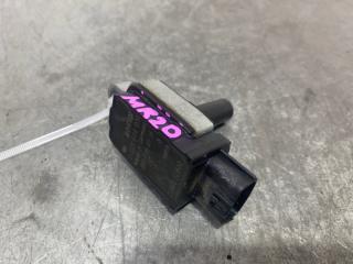 Катушка зажигания Nissan Serena 2010