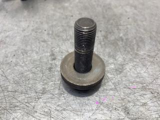 Запчасть болт шкива коленвала Nissan Bluebird 1997