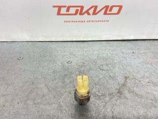 Датчик давления масла Nissan Sunny 2000