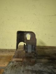 Кронштейн глушителя Renault Grand Scenic 3 2009 Б/У Кронштейн глушителя Renault Grand Scenic 3 2009