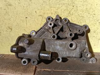 Корпус термостата Renault Scenic 2 2004 контрактная Корпус термостата Renault Scenic 2 2004