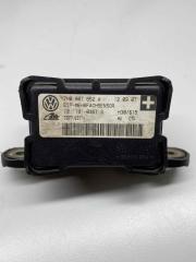 Запчасть датчик ускорения Volkswagen Transporter 2007