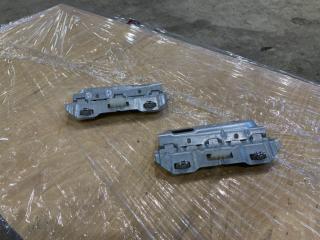Запчасть кронштейн ручки двери задний Volkswagen Passat CC 2012