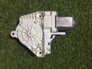 Запчасть моторчик стеклоподъемника задний правый Audi RS6 2013