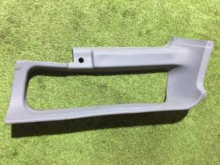 Запчасть обшивка Land Rover Discovery 1993