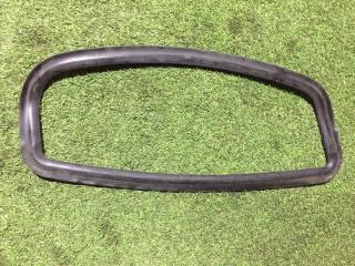 Запчасть уплотнительная резинка Land Rover Discovery 1993