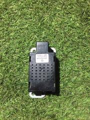 Фото запчасти фильтр подавления радиопомех Volkswagen Golf R line 2012 Б/У запчасть Запчасть фильтр подавления радиопомех Volkswagen Golf R line 2012