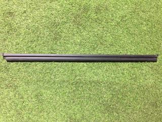 Уплотнитель стекла двери задний Volkswagen Golf R line 2012