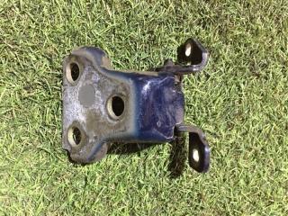 Запчасть петля двери правая Rover 75 2000