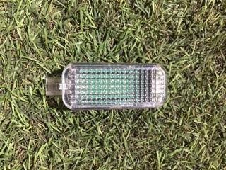 Запчасть плафон освещения led Audi A6 2011