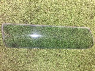 Запчасть стекло заднее левое Land Rover Discovery 1993