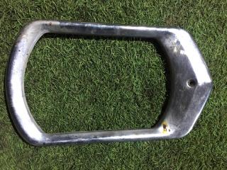 Запчасть ободок фары АЗЛК(Москвич) 412 1989