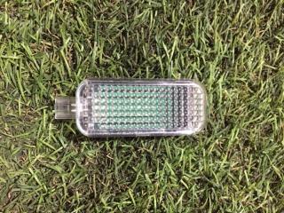 Запчасть плафон освещения led Audi A6 2011