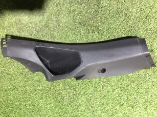 Фото запчасти накладка порога внутренняя правая Ford Focus 2013 Б/У запчасть Запчасть накладка порога внутренняя правая Ford Focus 2013