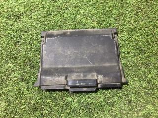 Фото запчасти крышка аккумулятора Ford Focus 2013 Б/У запчасть Запчасть крышка аккумулятора Ford Focus 2013