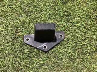 Фото запчасти отбойник двери левый Ford Focus 2013 Б/У запчасть Запчасть отбойник двери левый Ford Focus 2013