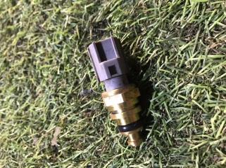 Фото запчасти датчик температуры Ford Focus 2013 Б/У запчасть Запчасть датчик температуры Ford Focus 2013