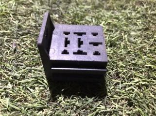 Запчасть колодка под реле Mercedes-Benz G-class 400 CDI 2001