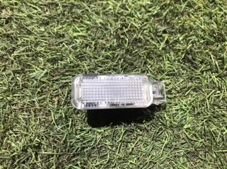 Фото запчасти плафон освещения салона Audi A6 2011 Б/У запчасть Запчасть плафон освещения салона Audi A6 2011