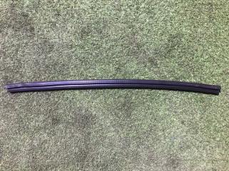 Уплотнитель стекла двери задний левый Audi Q7 2016