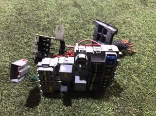 Запчасть блок предохранителей Volvo XC90