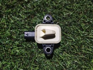 Запчасть датчик удара Audi RS7 2015