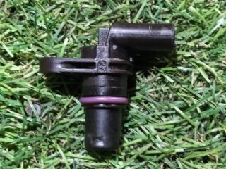 Фото запчасти датчик положения распредвала Audi RS7 2015 Б/У запчасть Запчасть датчик положения распредвала Audi RS7 2015