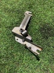 Кронштейн Volkswagen Touareg 2012