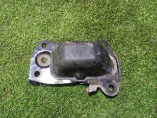 Фото запчасти опорный кронштейн задний правый Volkswagen Passat CC 2012 Б/У запчасть Запчасть опорный кронштейн задний правый Volkswagen Passat CC 2012