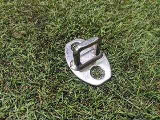 Фото запчасти ответная часть замка двери Audi A3 2018 Б/У запчасть Запчасть ответная часть замка двери Audi A3 2018