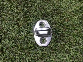 Фото запчасти ответная часть замка двери Audi A3 2018 Б/У запчасть Запчасть ответная часть замка двери Audi A3 2018