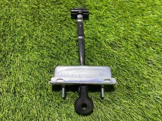 Запчасть ограничитель двери задний правый Land Rover Velar 2019