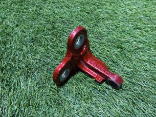 Запчасть петля двери правая Land Rover Velar 2019