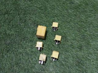 Запчасть реле Land Rover Discovery 1993