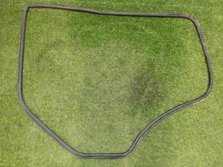 Запчасть уплотнители двери задние правые АЗЛК(Москвич) 412 1989