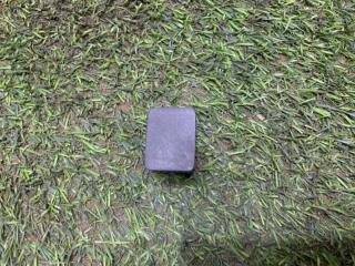 Фото запчасти заглушка NISSAN X-TRAIL 2017 Б/У запчасть Запчасть заглушка NISSAN X-TRAIL 2017