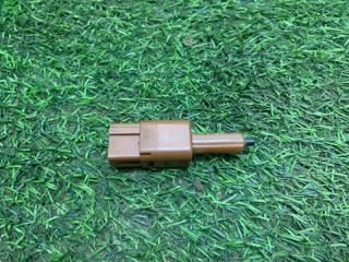 Фото запчасти выключатель стоп сигнала NISSAN X-TRAIL 2017 Б/У запчасть Запчасть выключатель стоп сигнала NISSAN X-TRAIL 2017