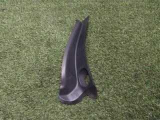 Запчасть накладка фонаря задняя правая Mini Countryman