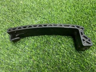 Запчасть кронштейн передней панели правый Porsche Cayenne 2018