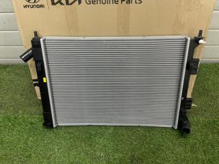 Запчасть радиатор охлаждения KIA Ceed