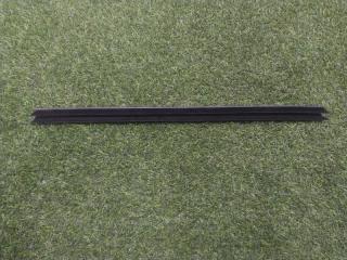 Запчасть уплотнитель стекла двери задний BMW 3-Series 2018