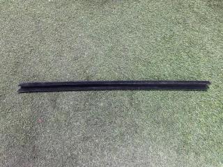 Уплотнитель стекла двери передний BMW X5