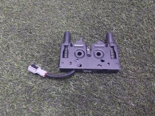 Фото запчасти замок капота Geely Atlas Б/У запчасть Запчасть замок капота Geely Atlas